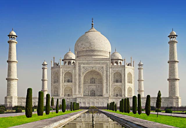 Taj Mahal in sunrise light, Agra, India