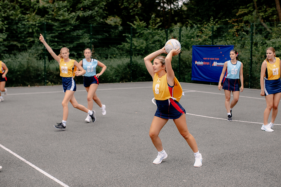 Netball player passing the ball